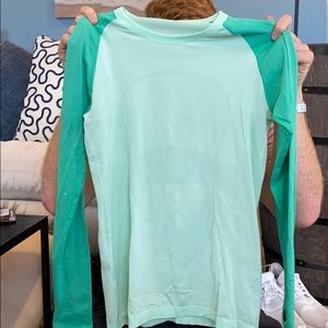 Lululemon long sleeve Size 8